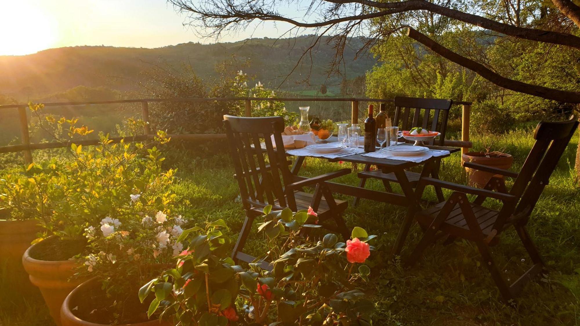 Agriturismo Podere Le Tombe ξενώνας Palaia Εξωτερικό φωτογραφία